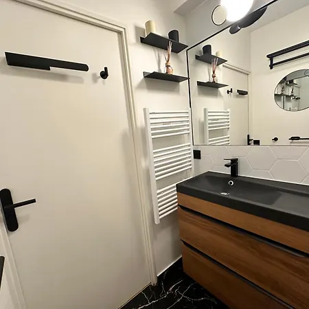 Elegant 2pieces Piscinevue Parking Appartement *