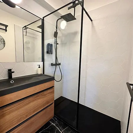 Appartement Elegant 2pieces Piscinevue Parking *